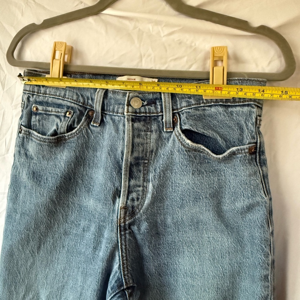 Levi's Women's 28 Wedgie Skinny Denim Jeans Medium‎ Wash - Picture 4 of 8